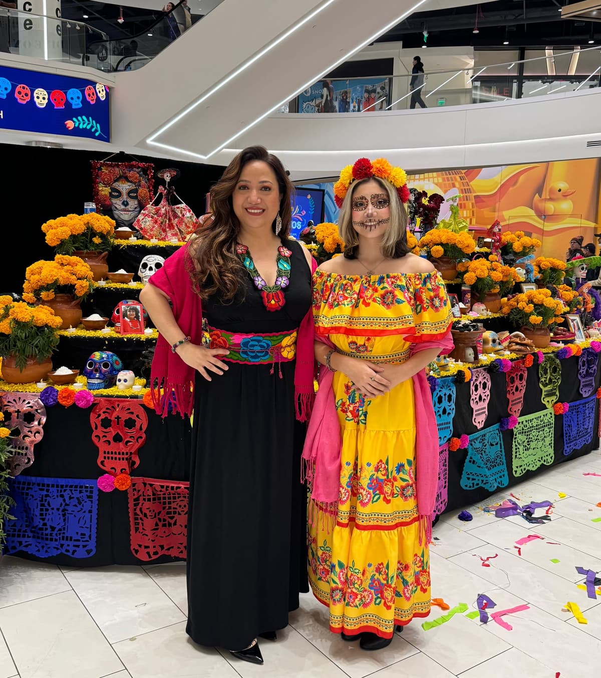 Cultural celebration at Día de los Muertos event